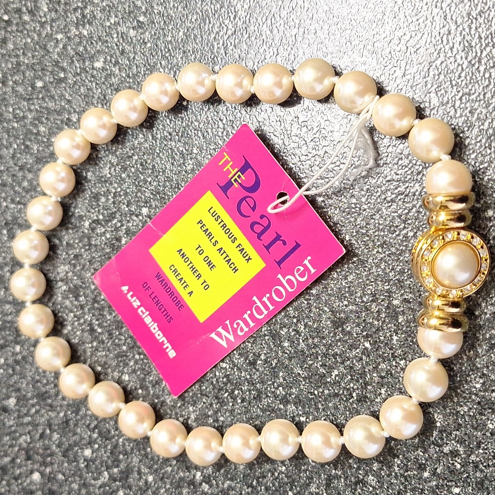Vintage Liz Claiborne Lustrous Faux Pears Necklace
